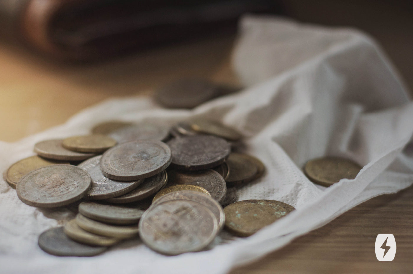 How to clean old coins without any damage 