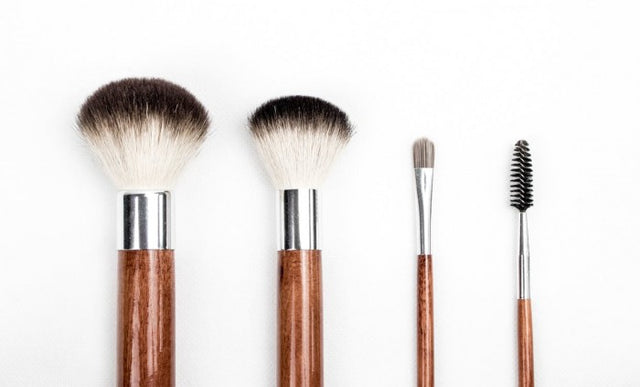 Make Up with Your Makeup Brushes
